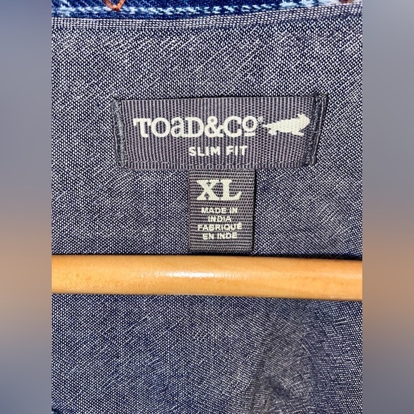 2/49$ Men’s TOAD&CO plaid slim fit buttoned organic cotton flannel shirt size XL - Picture 3 of 9